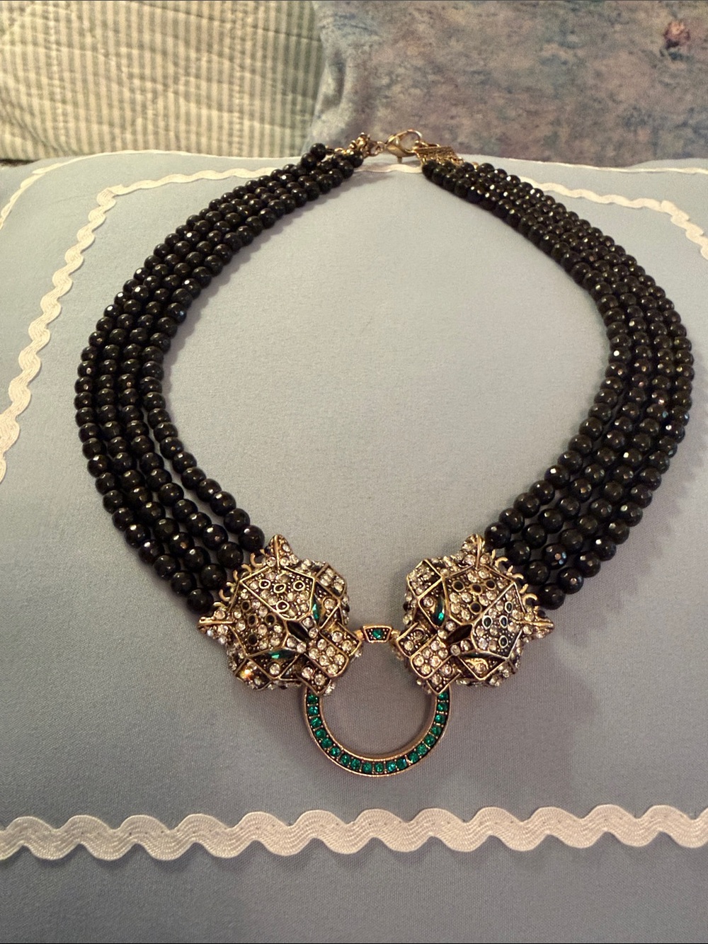 Chunky Black beaded Necklace/big cat heads with emerald eyes